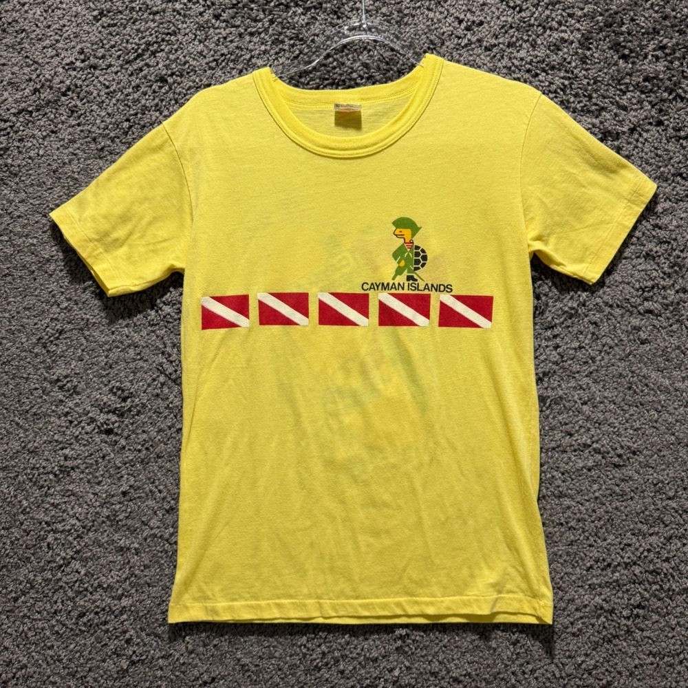 Vintage 80s Sun Island T-Shirt Mens M Yellow Excellent Cayman Islands Scuba Tank